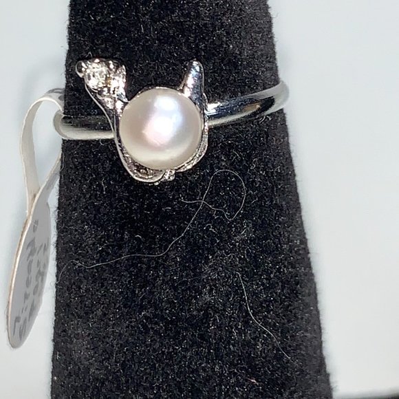 Faux Pearl and CZ SLP ring, size 7, Sizeable - Picture 2 of 12